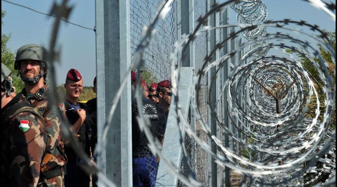 SERBIA-HUNGARY-REFUGEES-MIGRANTS